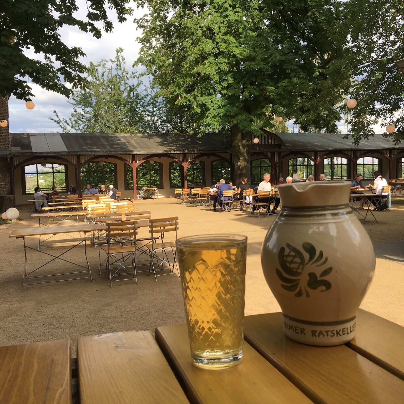 Frankfurt Bornheimer Ratskeller – BKAZGX
