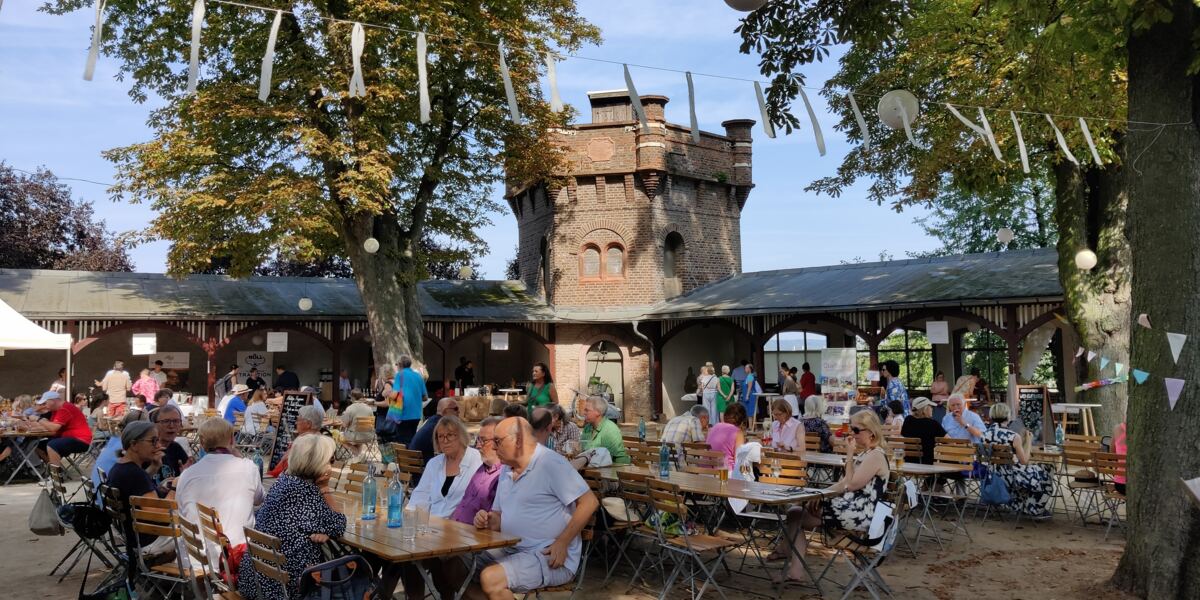 Bornheimer Ratskeller - Restaurant und Biergarten - Bornheimer ...