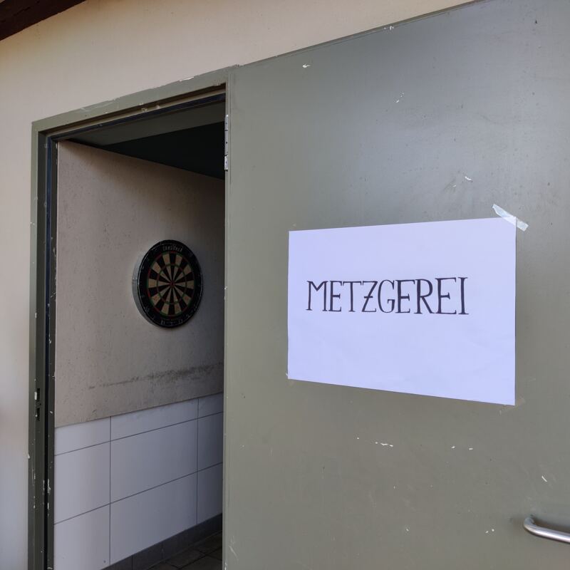 Eingang zur Metzgerei