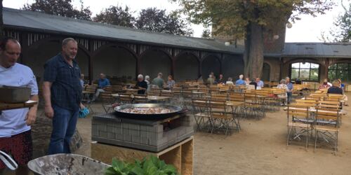 Erste Versuche im Sommergarten des Bornheimer Ratskellers ©cw